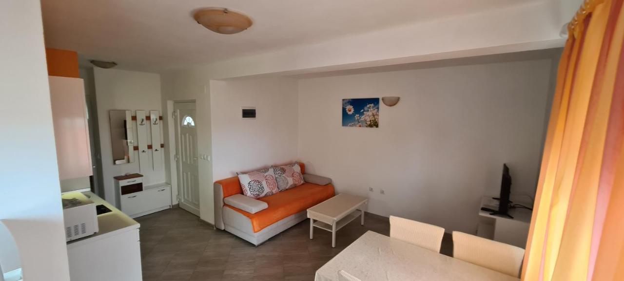 Apartmani Cesar Rtina Ngoại thất bức ảnh